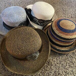Lot Of Vintage Ladies Hats
